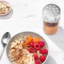 OXO Good Grips Kruidenstrooier 11,4 Cm Glas -Keukengerei Winkel 11247200 strooier3 3