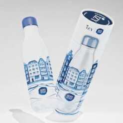 IZY Bottles X Heinen Delfts Blauw Drinkfles 500 Ml Plateel Rvs -Keukengerei Winkel izy bottles x plateel product picture 2 min
