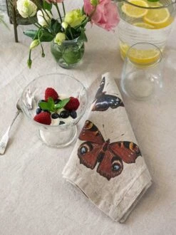 Oldenhof Flying Butterflies Servet 45 X 45 Cm Linnen 6 Stuks -Keukengerei Winkel linoroom napkins butterflies vertical lr 6
