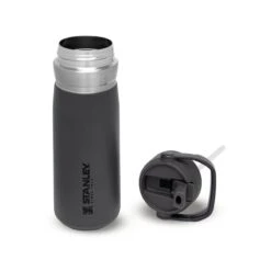 Stanley The IceFlow Flip Straw Water Bottle 650 Ml Charcoal 7 Stanley The IceFlow Flip Straw Water Bottle 650 Ml Charcoal -Keukengerei Winkel stanley thegoiceflowflipstrawwaterbottle0.65l 22oz charcoal 4 1800x1800